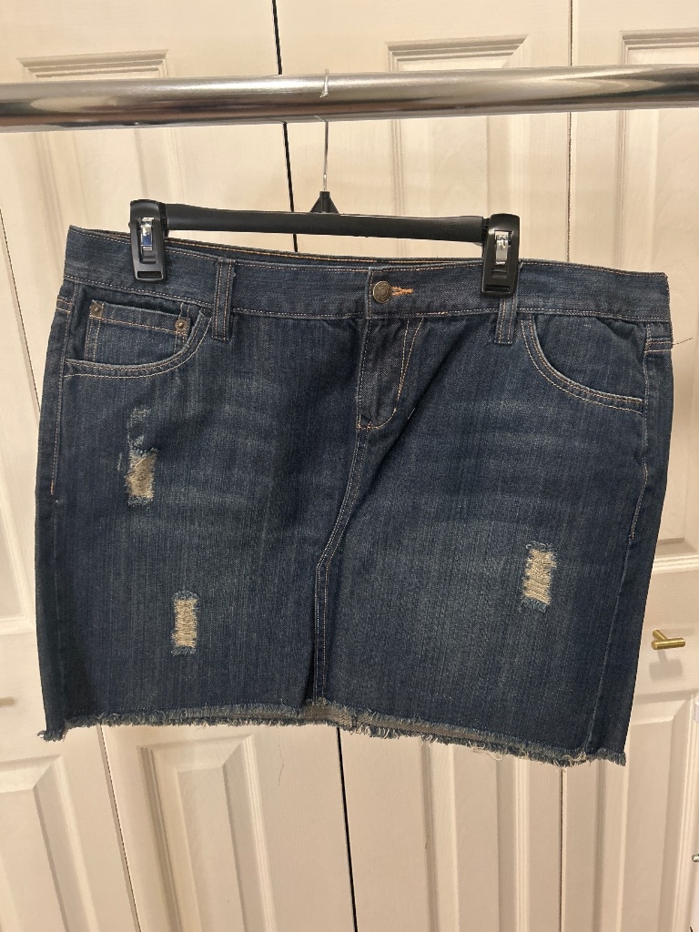 Old Navy Distressed Denim Skirt Size 14